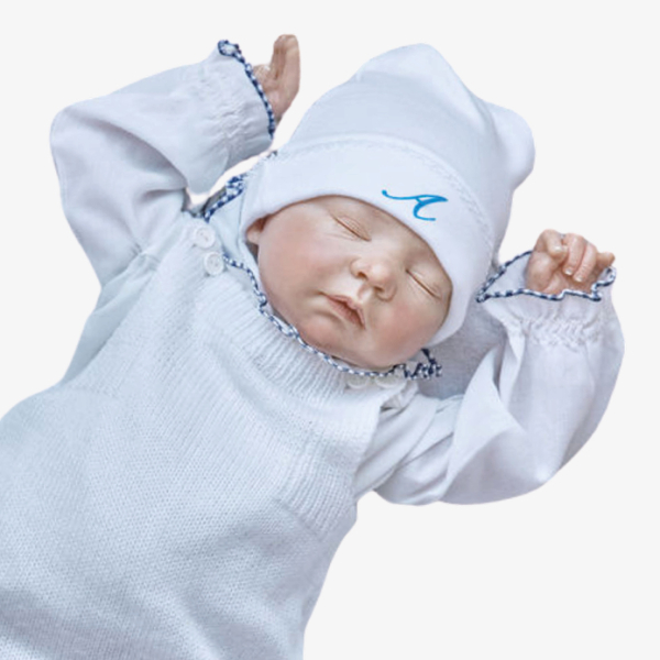 Newborn Mütze mit Buchstabe